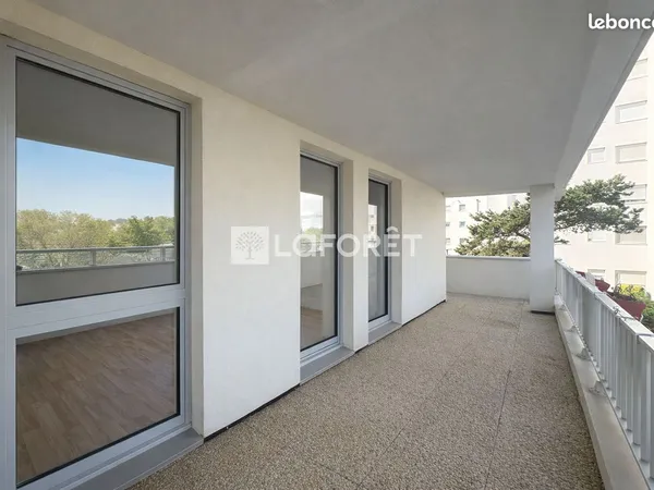Studio 1 pièce 29 m²