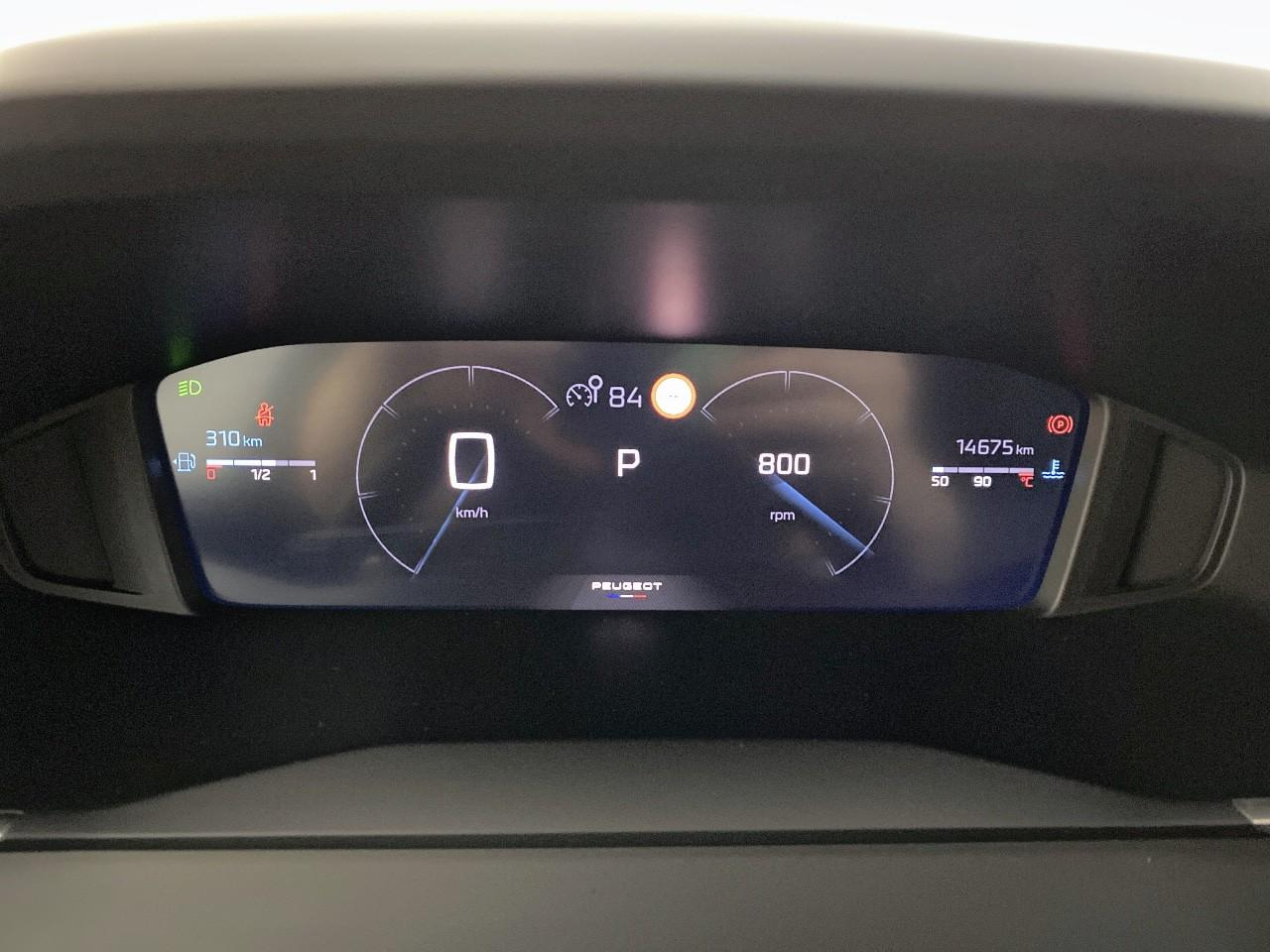Peugeot 2008 130 s&s eat8 allure — photo 13