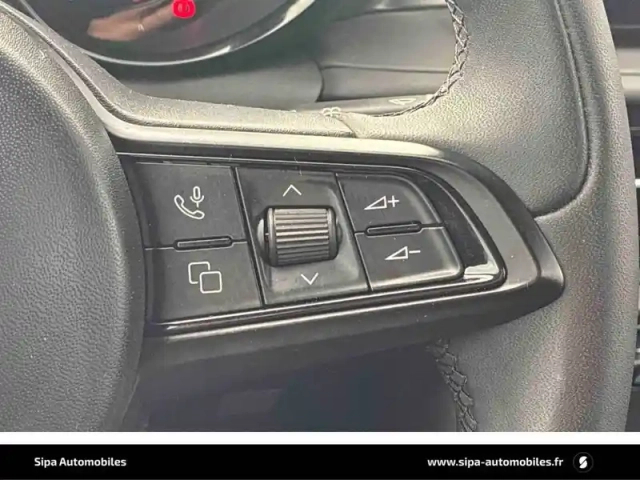 Alfa Romeo Tonale 1.5 hybrid 130 ch tct7 — photo 18