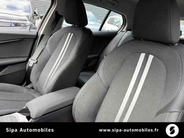 Bmw Serie 1 120i 178 ch dkg7 — photo 29
