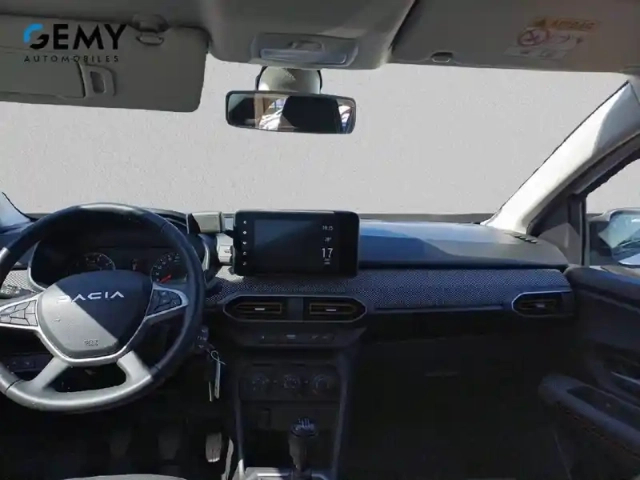 Dacia Sandero eco-g 100 — photo 8