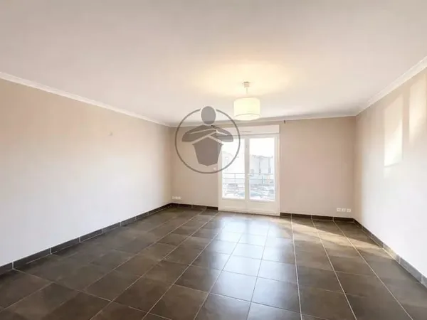 Appartement lumineux 3 pièces à Alès