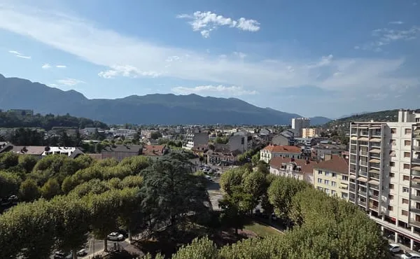 Appartement (73)AIX-LES-BAINS CENTRE-VILLE - APPARTEMENT 81,45 m² - 2 CHAMBRES - GARAGE ET CAVE