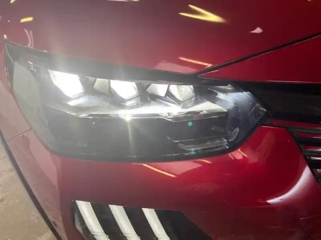 Peugeot 208 electrique 51 kwh 156ch — photo 16