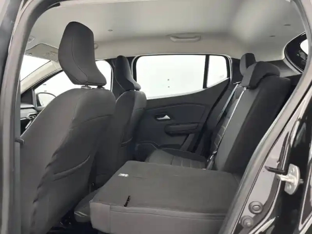 Dacia Sandero tce 90 gsr2 — photo 9