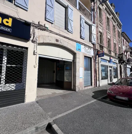 Local commercial 2 pièces 53 m²