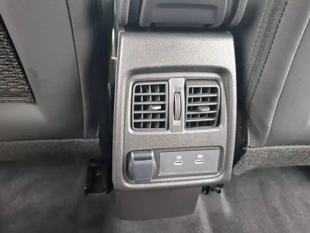 Renault Captur tce 90 ch — photo 24