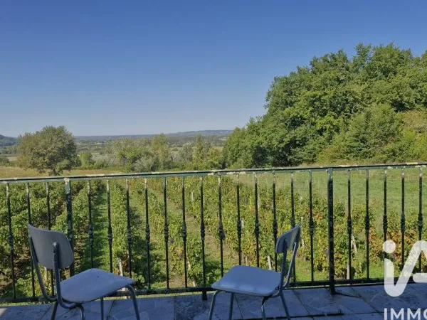 Maison 10 pièces 326 m²