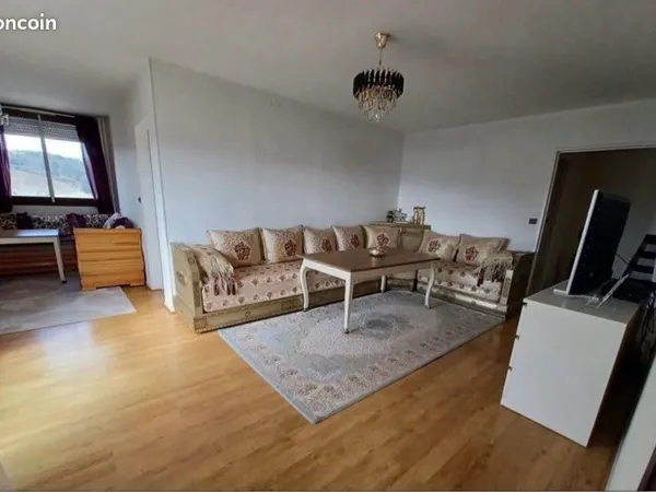 🏡 Appartement T5 - 92 m² - 3 chambres - Vue dégagée - Chenôve