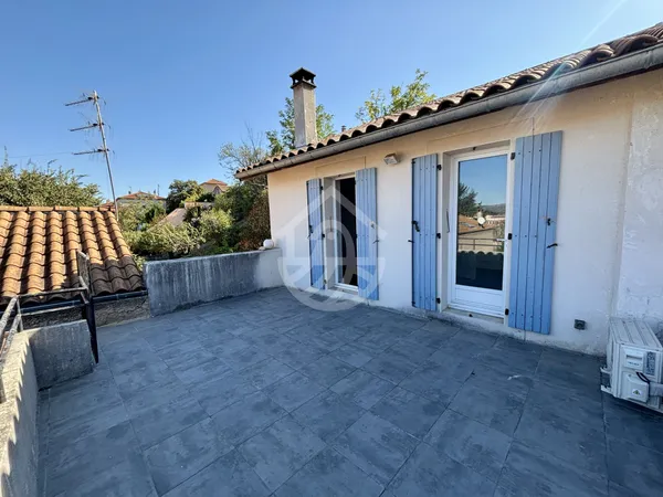 Maison rénovée bourg les Valence proche de la Cartoucherie