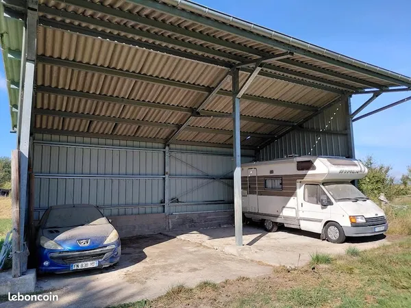 Emplacement caravane/camping car/véhicule