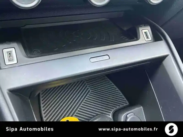 Citroën C4 e- 136 ch automatique — photo 10