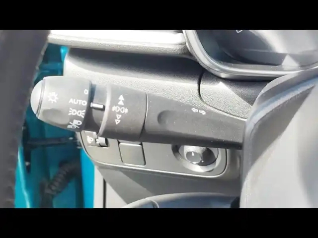 Citroën C3 1.2 puretech 110ch s&amp;s shine eat6 — photo 15