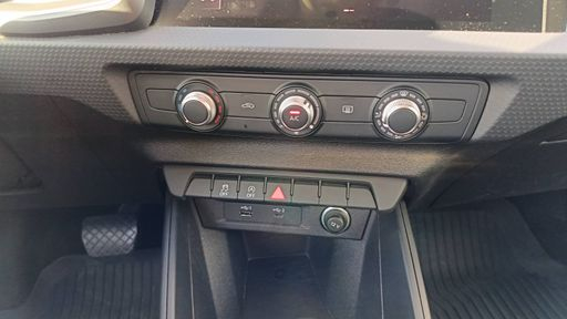 Audi A1 Sportback 25 TFSI 95 S-Tronic 7 - Design – 2020 – 100636 km – Essence – Boîte Automatique — photo 13