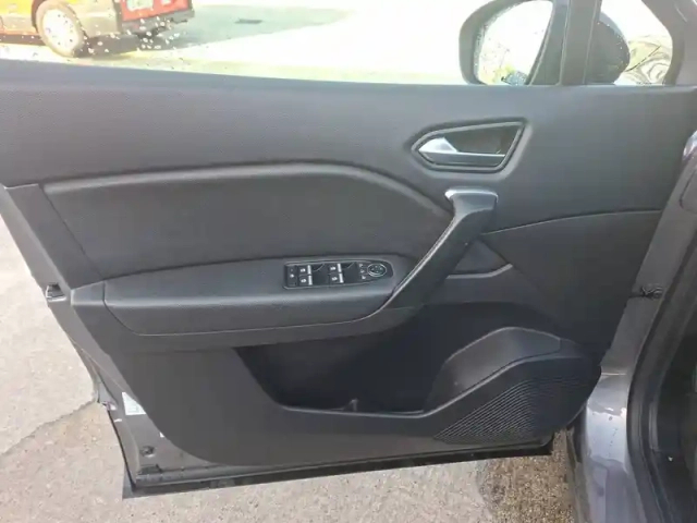 Renault Captur tce 130 edc fap — photo 33