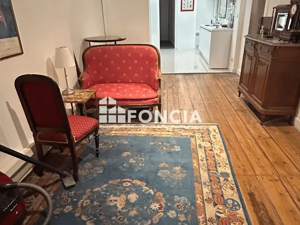 Bordeaux- triangle d'or- appartement type 3