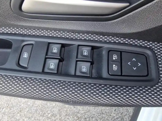 Dacia Jogger 5 places expression tce 110 — photo 25