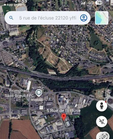 Terrain artisanal 1200 m² - Prêt à exploiter - Emplacement stratégique - Yffiniac