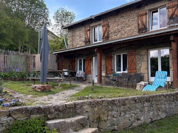 Maison de campagnes à Doranges