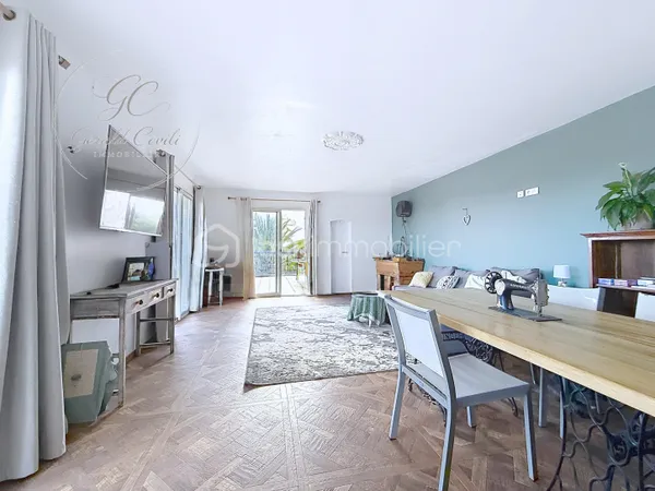 Appartement 5 pièces 130 m²