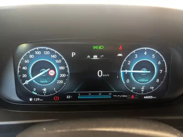 Hyundai I20 1.0 t-gdi 100 dct-7 hybrid 48v — photo 24