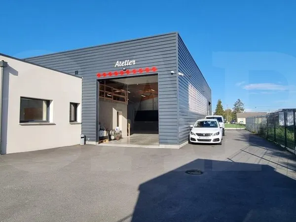 Local 440 m²