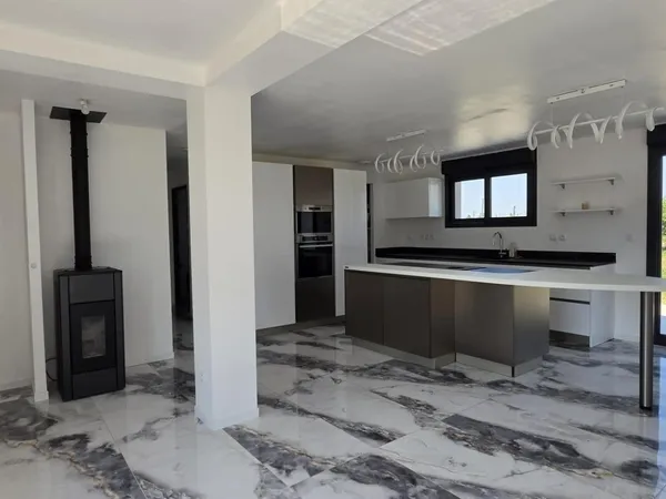 Maison neuve T4 avec cuisine exceptionnelle, clim