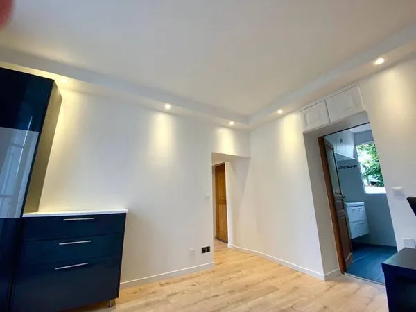 Studio 1 pièce 25 m²