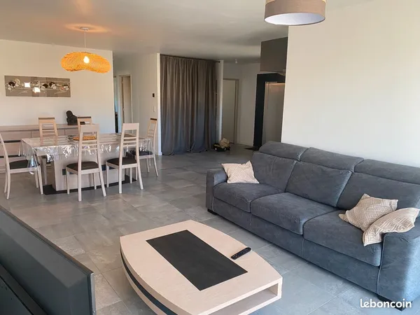 Location à l'année maison meublée 95 m2 Saint Paul en Born