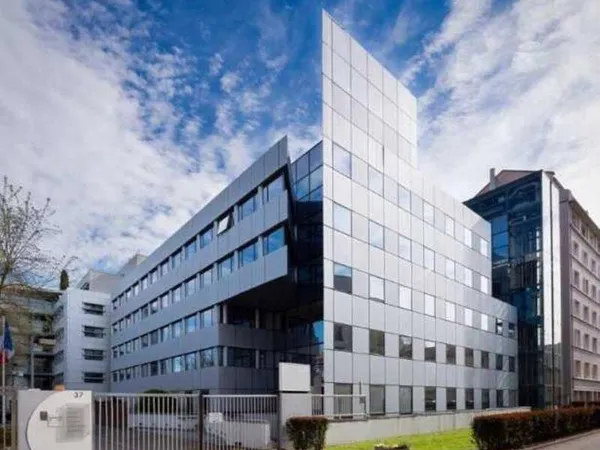 Bureaux 2850 m²