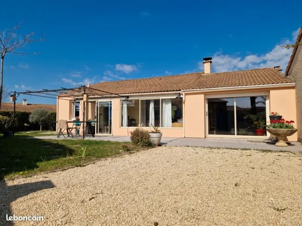 Maison 110m2, 4chambres, jardin, piscine