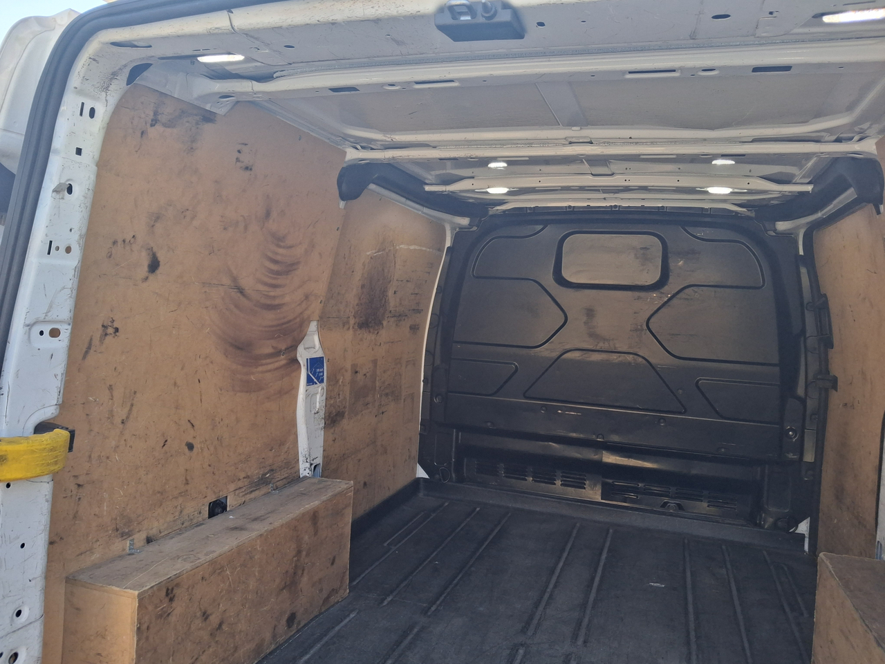 Ford TRANSIT CUSTOM FOURGON 280 L1H1 2.0 ECOBLUE 105 — photo 48