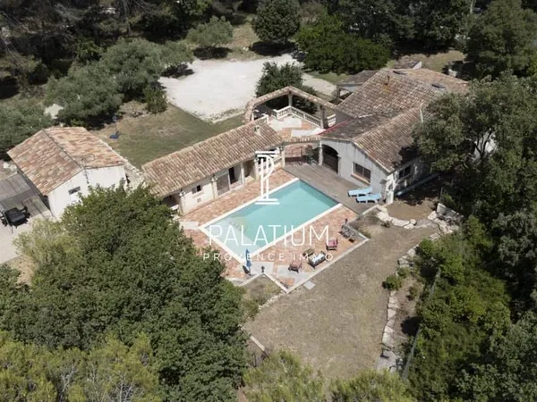 Maison 7 pièces 209 m²