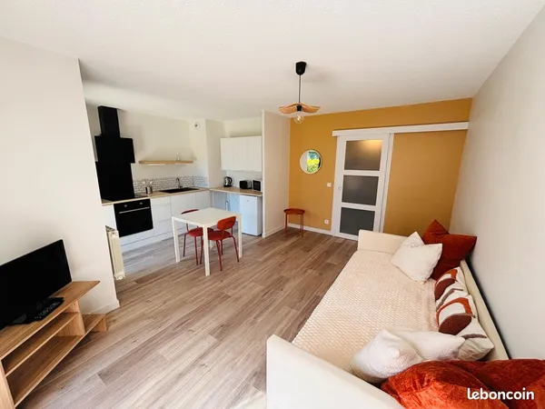 Studio meublé 33 m² - Plein sud en rez de jardin