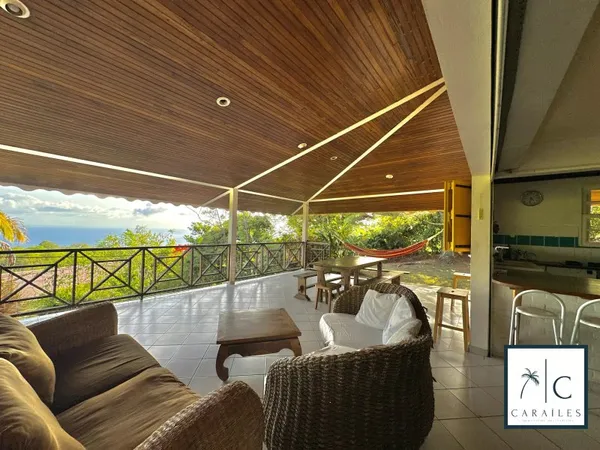 Superbe villa d’architecte 4 chambres avec vue mer exceptionnelle