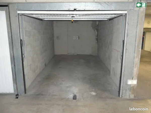 Garage fermé