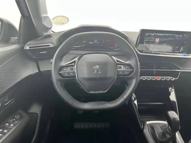 Peugeot 208 puretech 75 s&amp;s bvm5 — photo 9