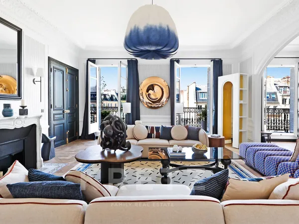 Appartement d'exception en dernier étage