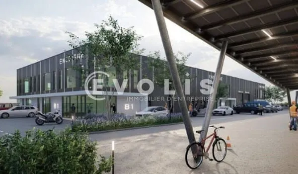 Local d'activité 1927 m²