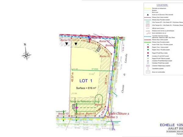Terrain 816 m²