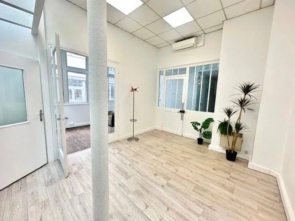 Bureaux 52 m²