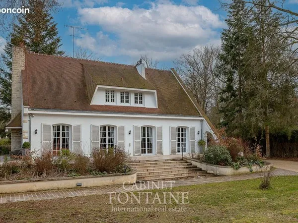 Propriété 8 pièces 225 m²