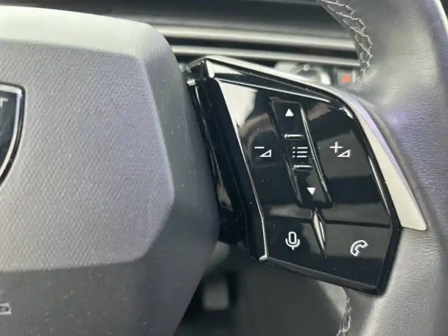 Peugeot 3008 hybrid 136 e-dcs6 — photo 50