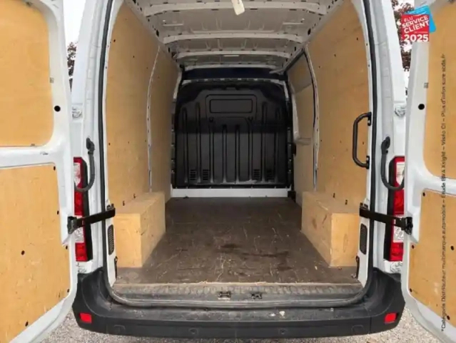 Renault Master fg f3500 l2h2 2.3 blue dci 135ch confort euro6 — photo 14