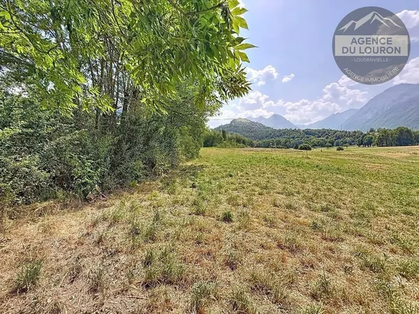 Terrain constructible - 881m2