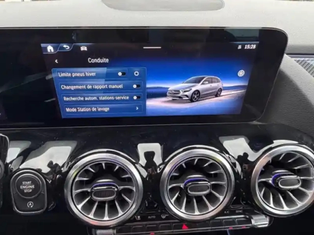 Mercedes Classe B 180 amg line — photo 19