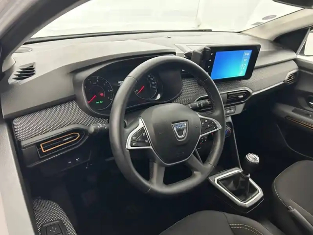 Dacia Sandero eco-g 100 - 22 — photo 19