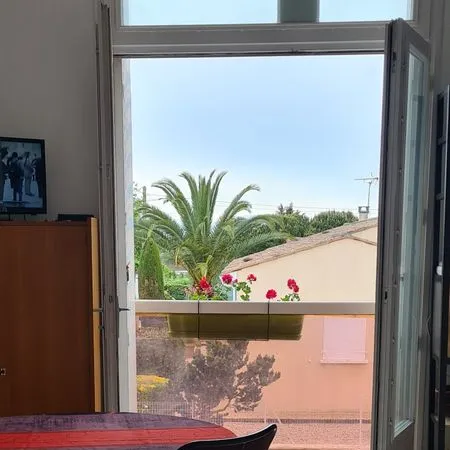 Studio dans résidence proche plage