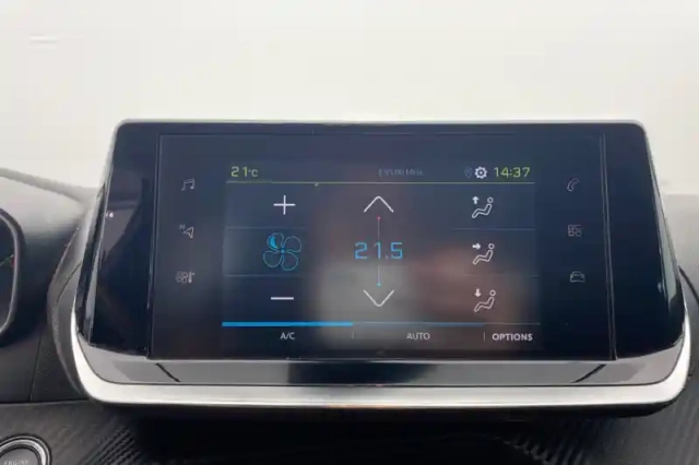 Peugeot 208 electrique 50 kwh 136ch — photo 17