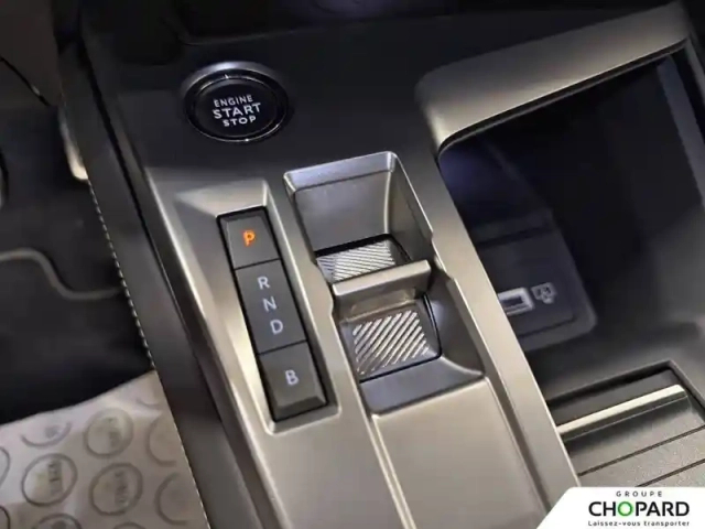 Peugeot 308 phev 180 e-eat8 — photo 22